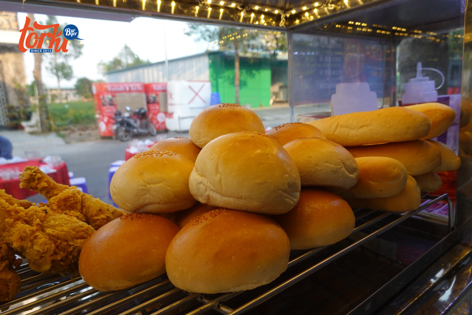 bánh mì hamburger bao nhiêu calo